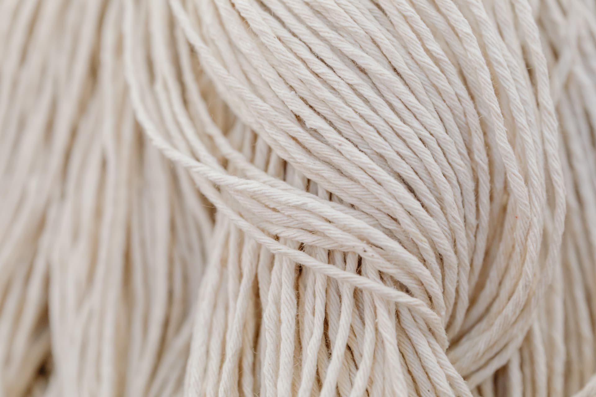Cotton fibre macro